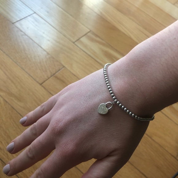 *SOLD* Tiffany and Co Heart Bracelet - Picture 4 of 4